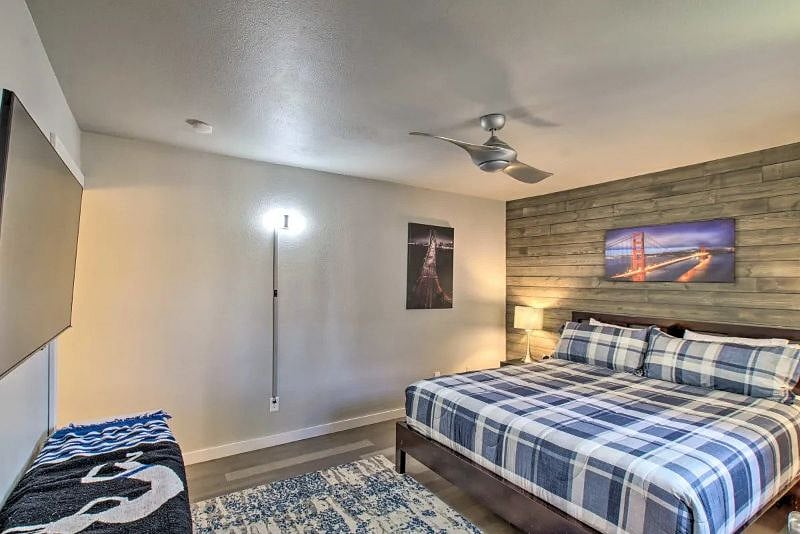 Mater bedroom