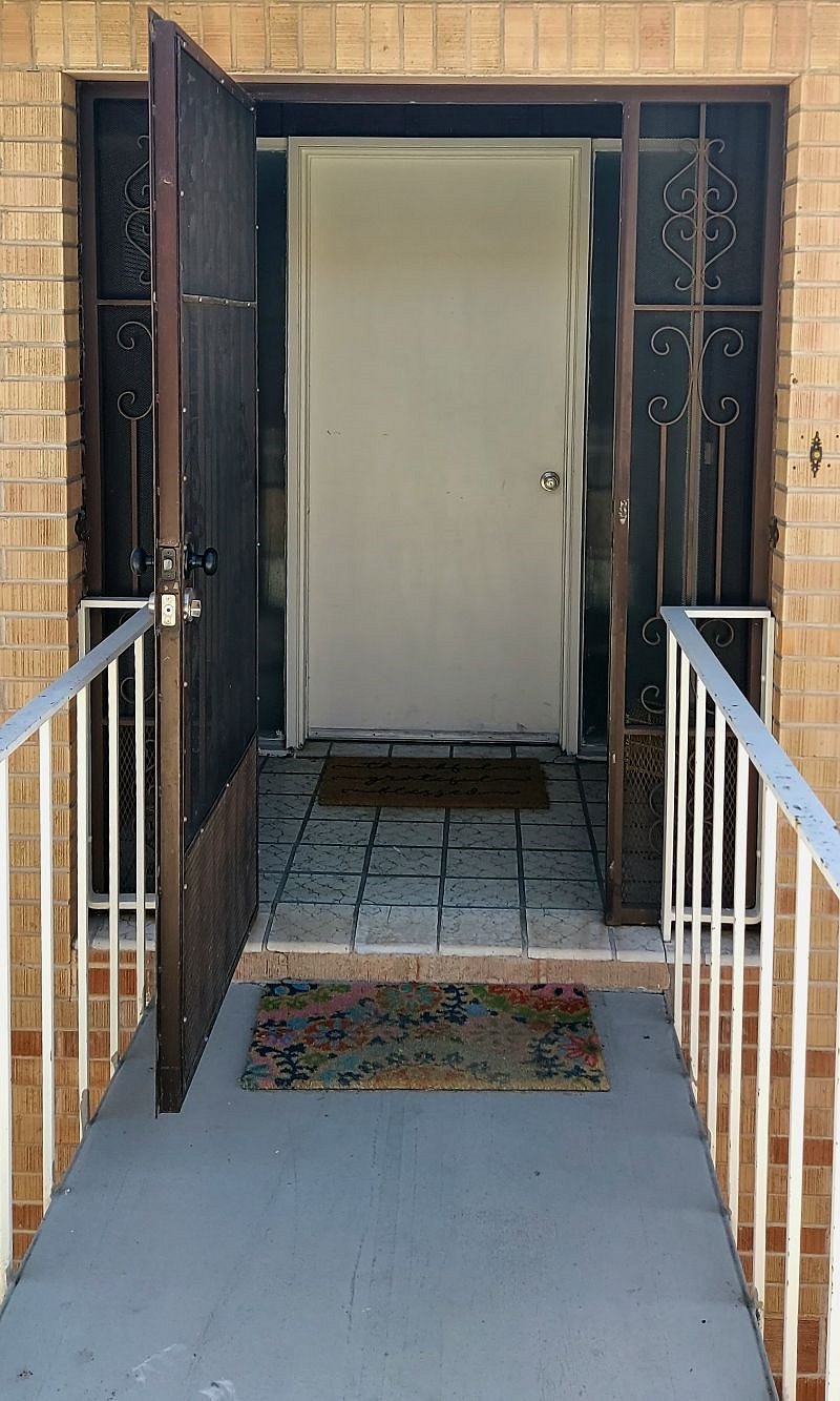Furnished Finder property 376595_1 photo 9