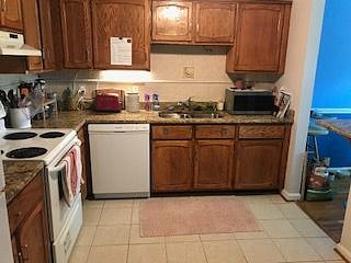 Furnished Finder property 376603_1 photo 12