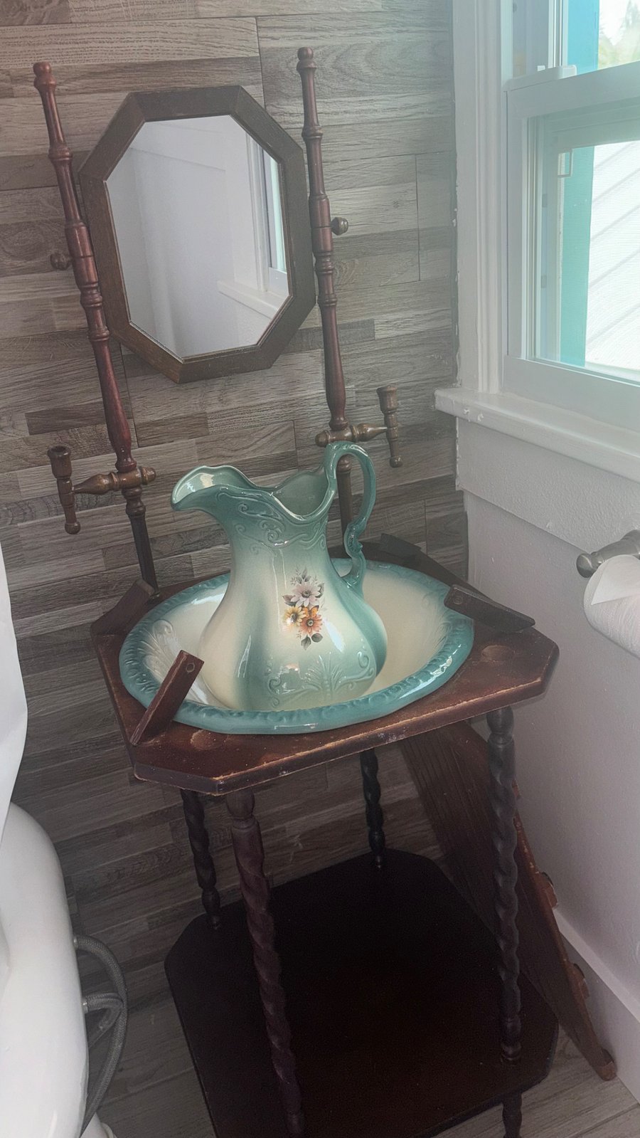 Furnished Finder property 376630_1 photo 24