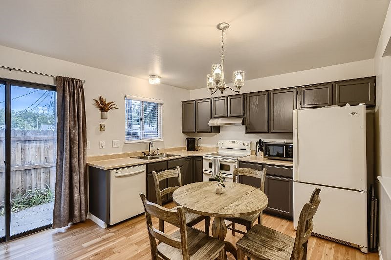 Furnished Finder property 376653_1 photo 7