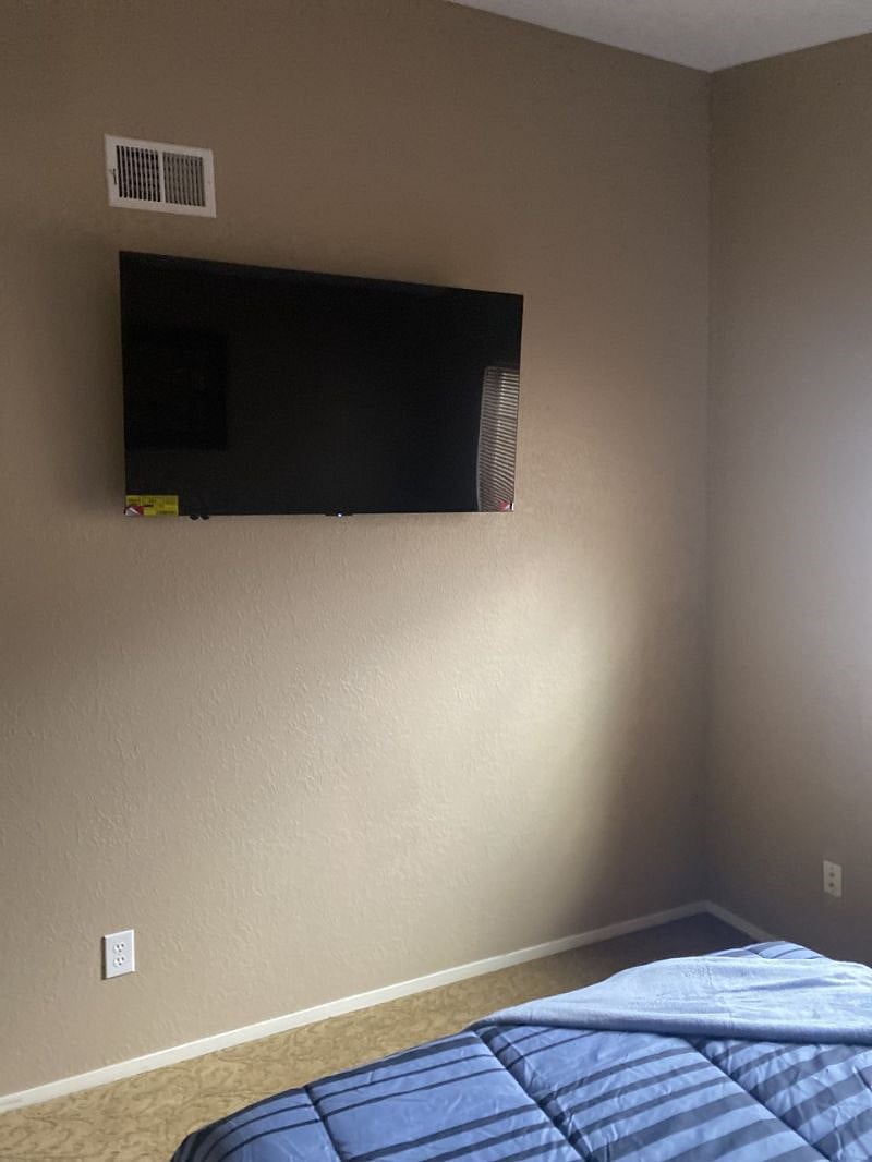 Furnished Finder property 376655_2 photo 3
