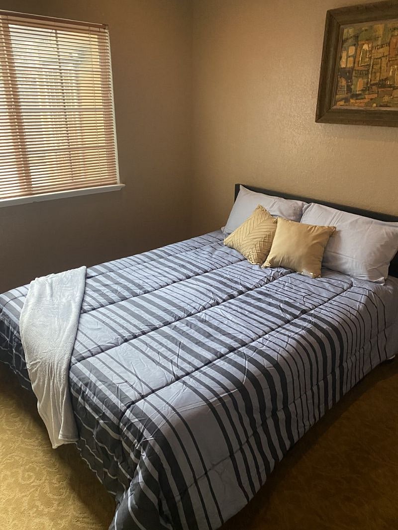 Furnished Finder property 376655_2 photo 4