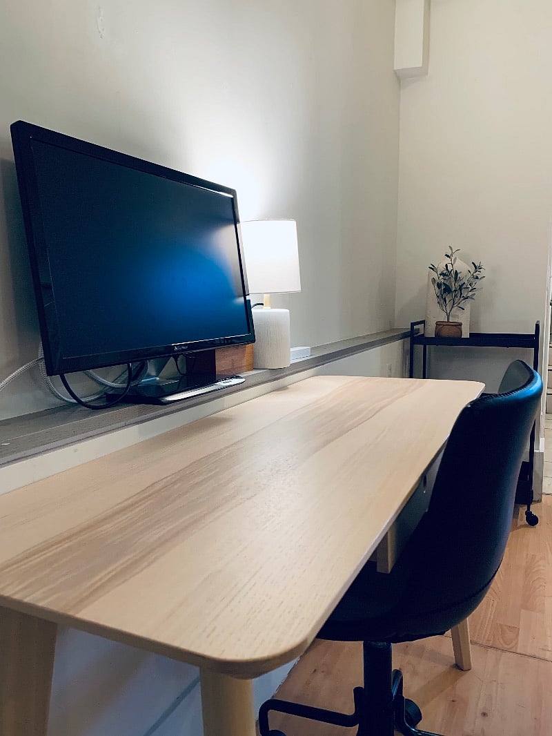 LIVING ROOM
The need to work from home has never been greater, so we furnished a designated workspace where you can set up your laptop and attend to work.
Workspace (PC Monitor, Desk, Chair)