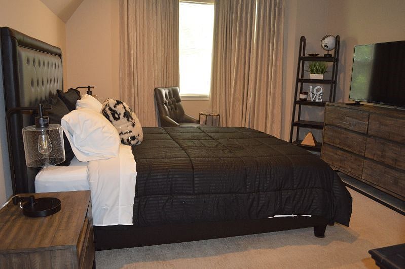 Furnished Finder property 376705_1 photo 13