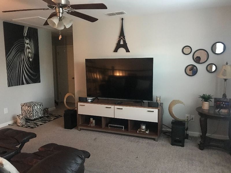 Upstairs lounge which will be used primarily by renter.