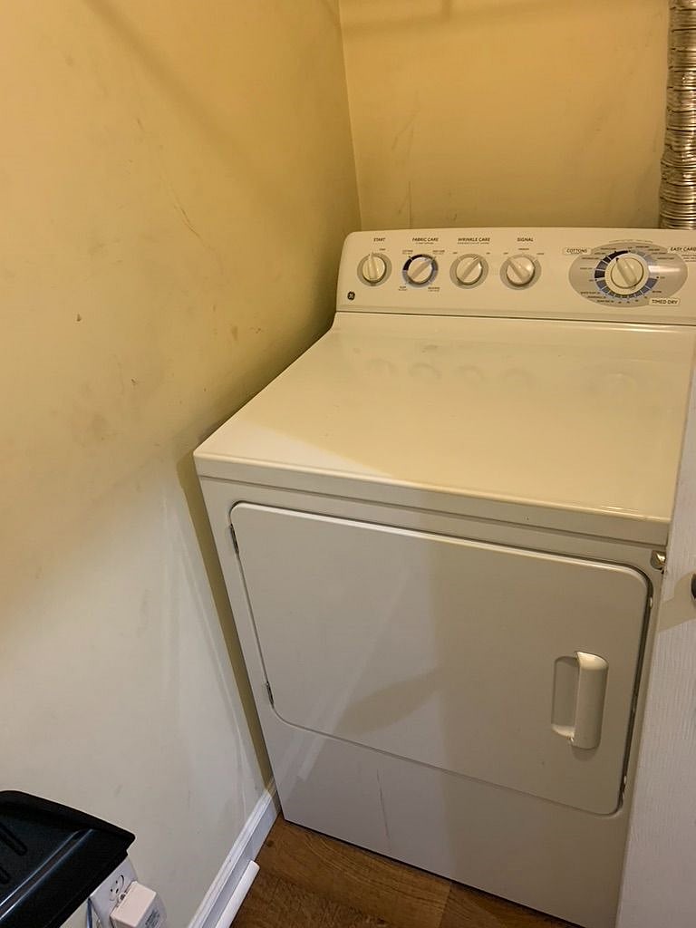 Furnished Finder property 376982_2 photo 9