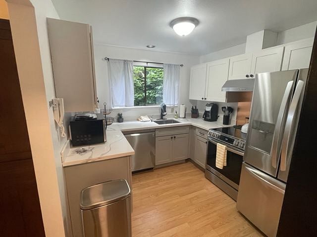 Furnished Finder property 376989_1 photo 3