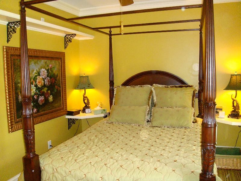 Queen size rice bed in the cottage. 