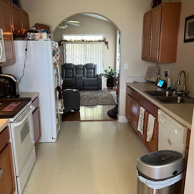 Furnished Finder property 377179_1 photo 3