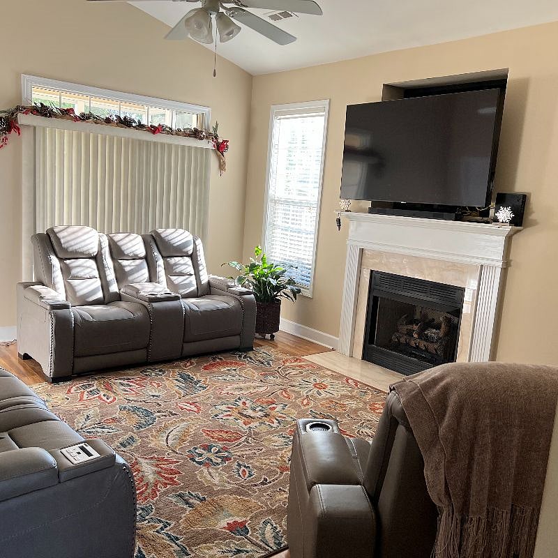Furnished Finder property 377179_1 photo 1