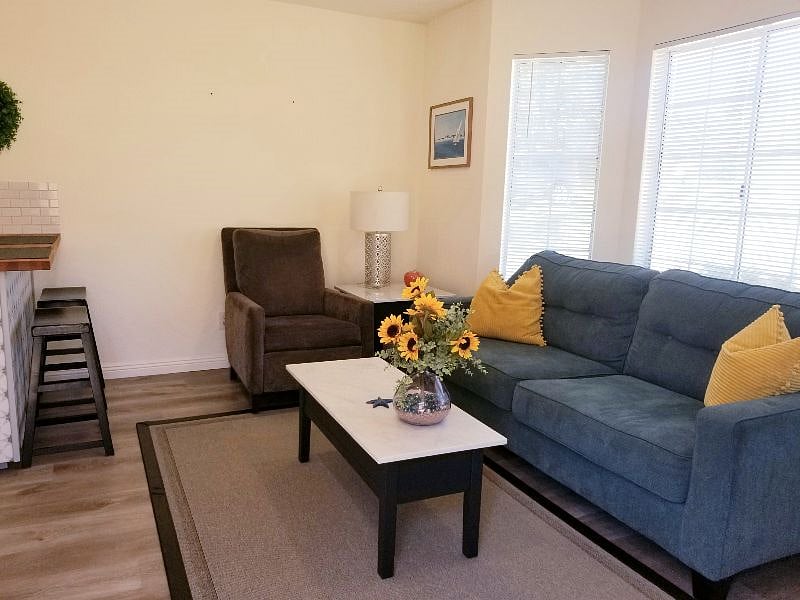 Furnished Finder property 377331_1 photo 4