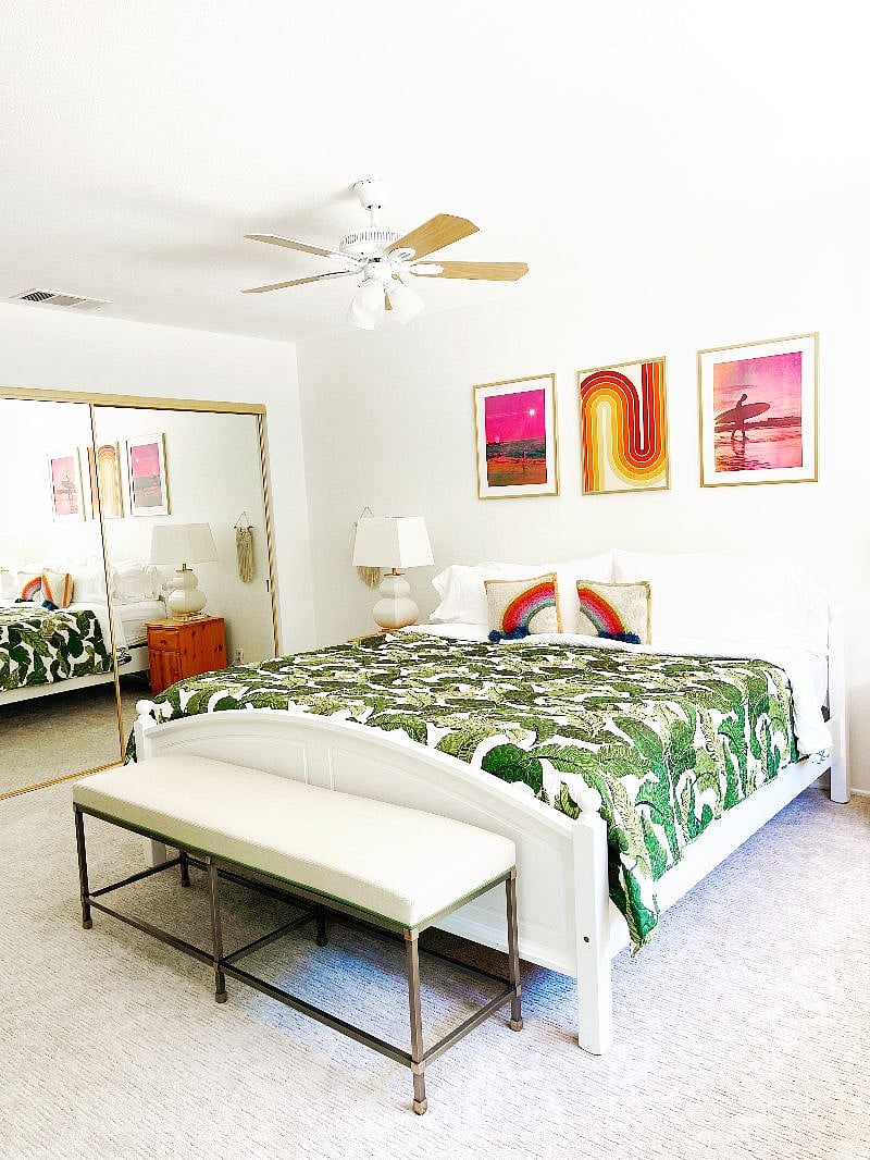 Master bedroom w King size bd and smart TV
