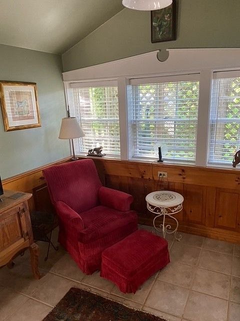 Furnished Finder property 377403_1 photo 9