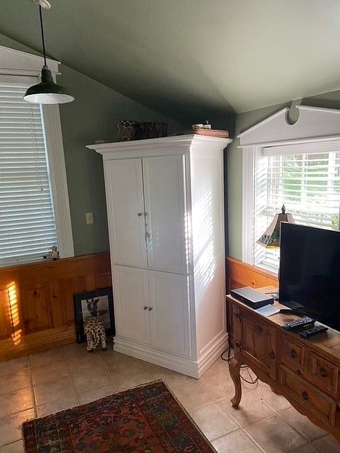 Furnished Finder property 377403_1 photo 5