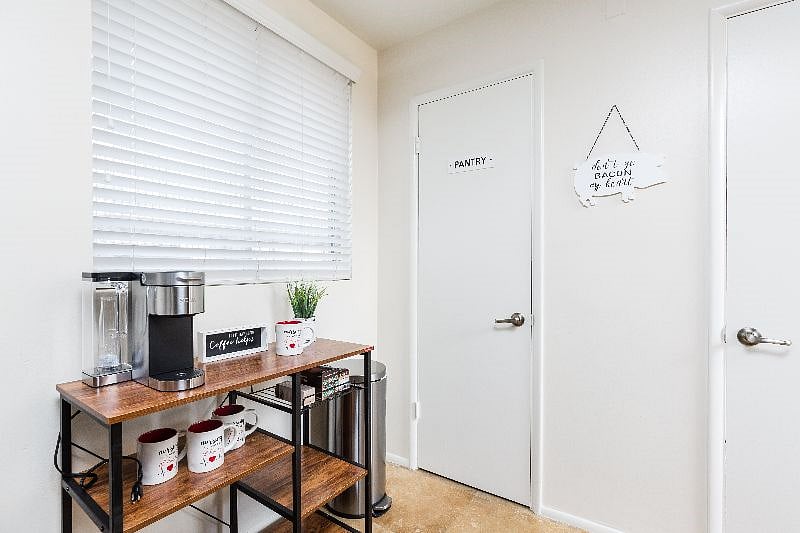 Furnished Finder property 377421_1 photo 10