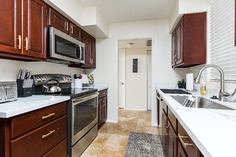 Furnished Finder property 377421_1 photo 9