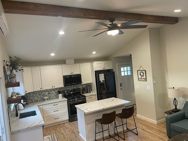 Furnished Finder property 377441_1 photo 3