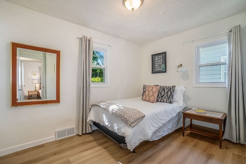 Furnished Finder property 377459_1 photo 15