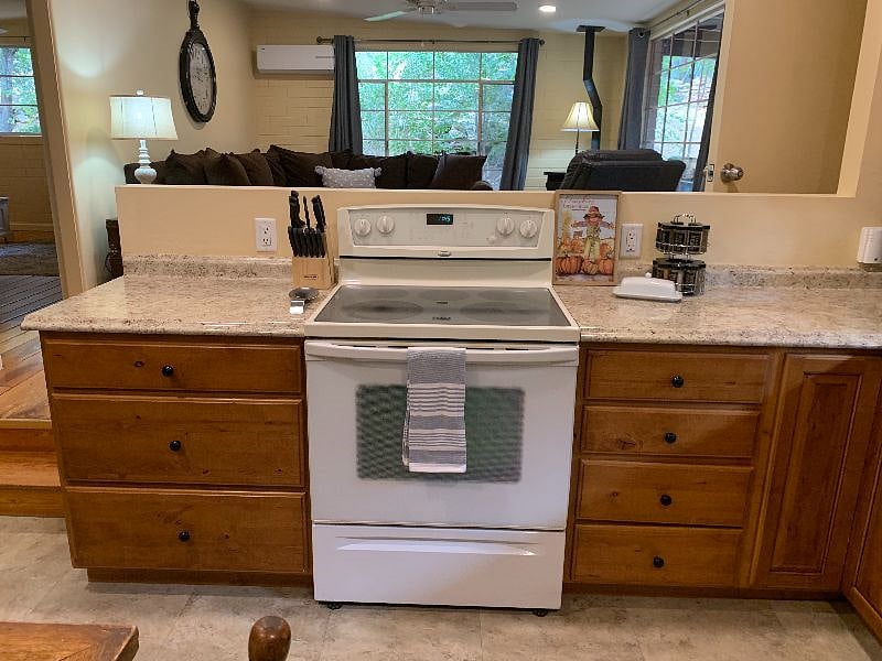 Furnished Finder property 377487_1 photo 9
