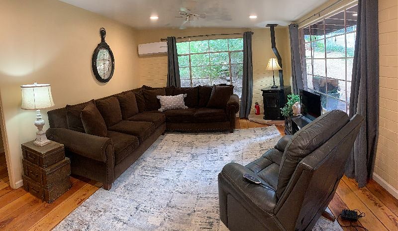 Furnished Finder property 377487_1 photo 12