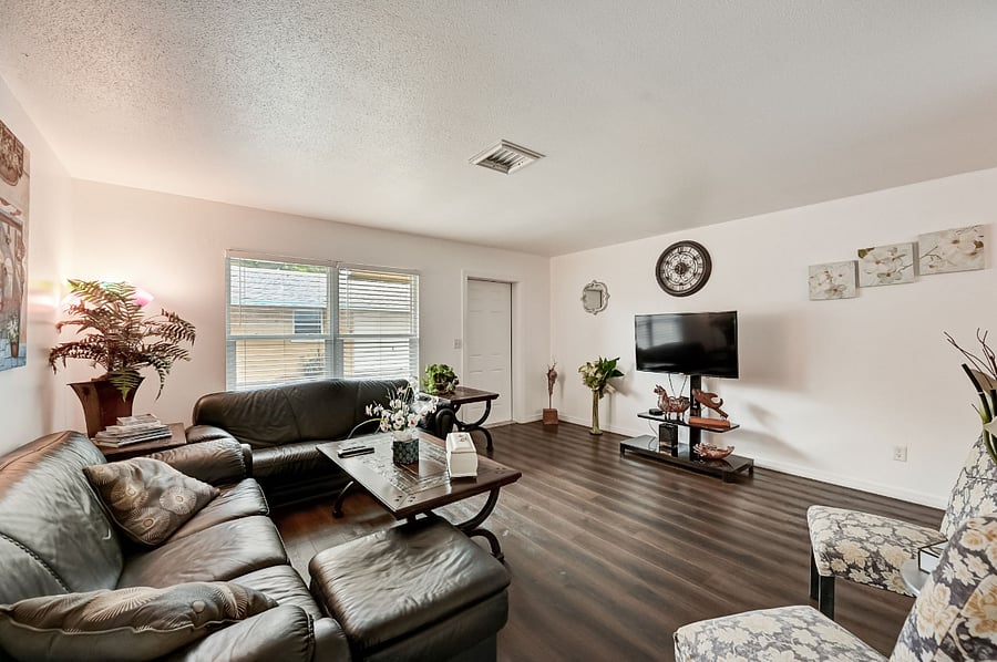 Furnished Finder property 377525_1 photo 3