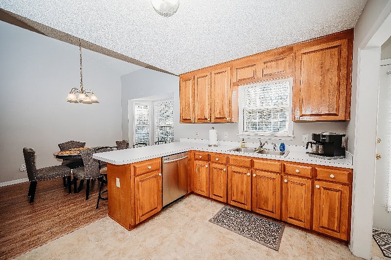 Furnished Finder property 377565_1 photo 3