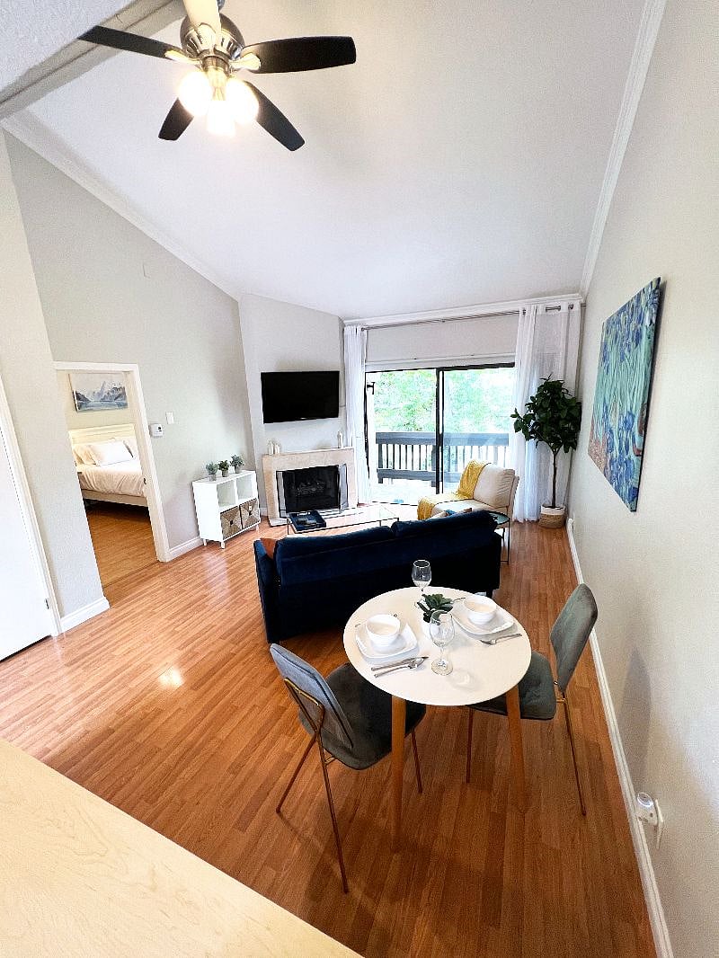 Furnished Finder property 377580_1 photo 3