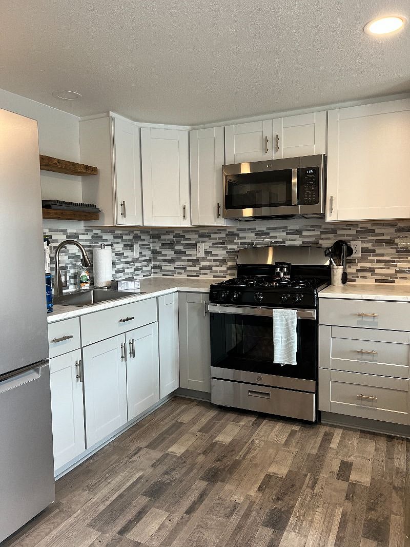 Furnished Finder property 377582_1 photo 8