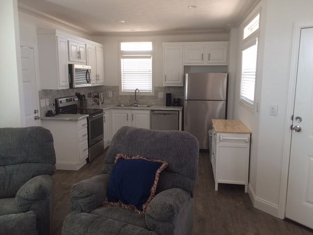 Furnished Finder property 377604_1 photo 8