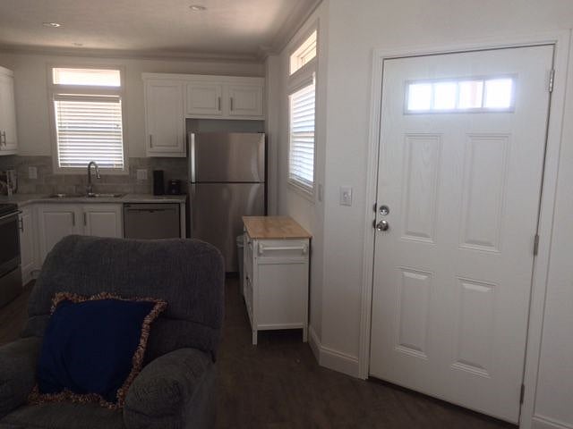 Furnished Finder property 377604_1 photo 9