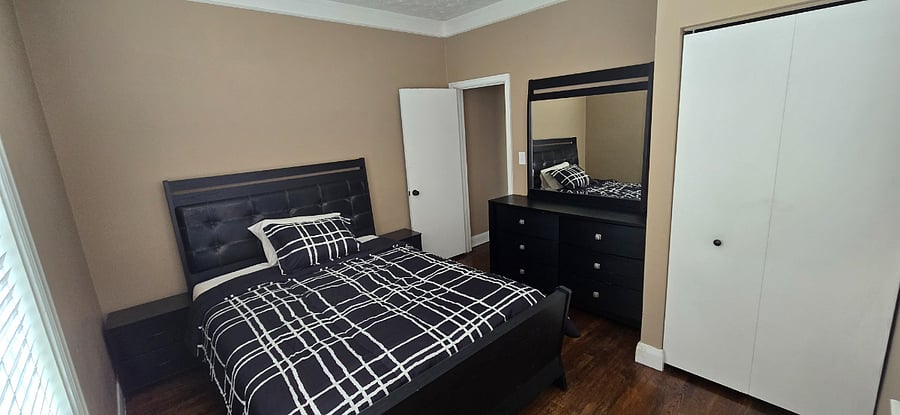 Furnished Finder property 377608_1 photo 3