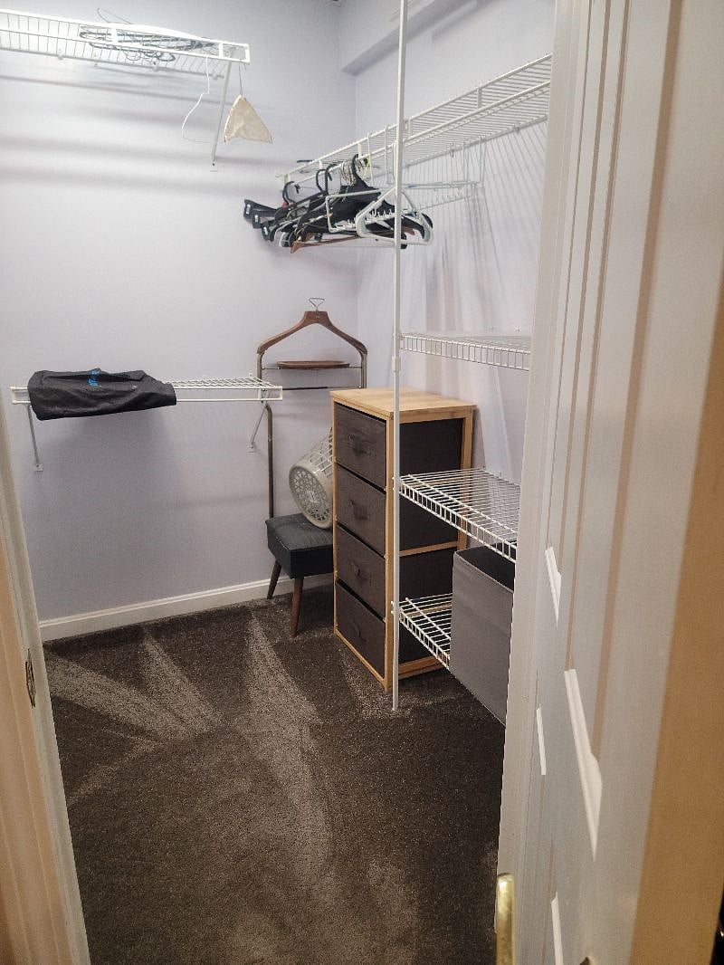 Walk-in closet