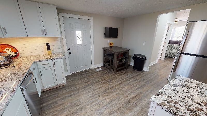 Furnished Finder property 377647_1 photo 8