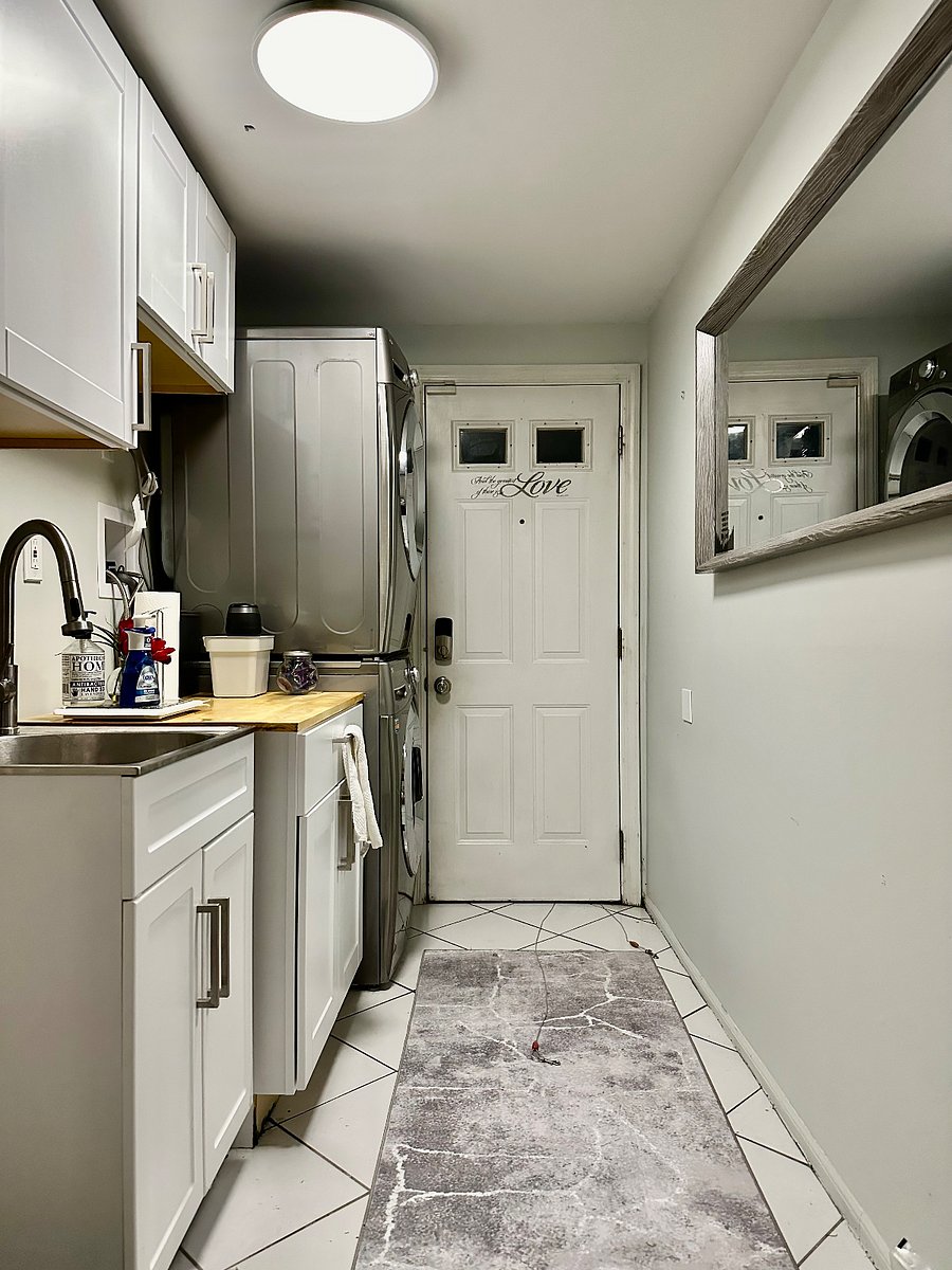 Laundry room  Back yard Private entrance. 