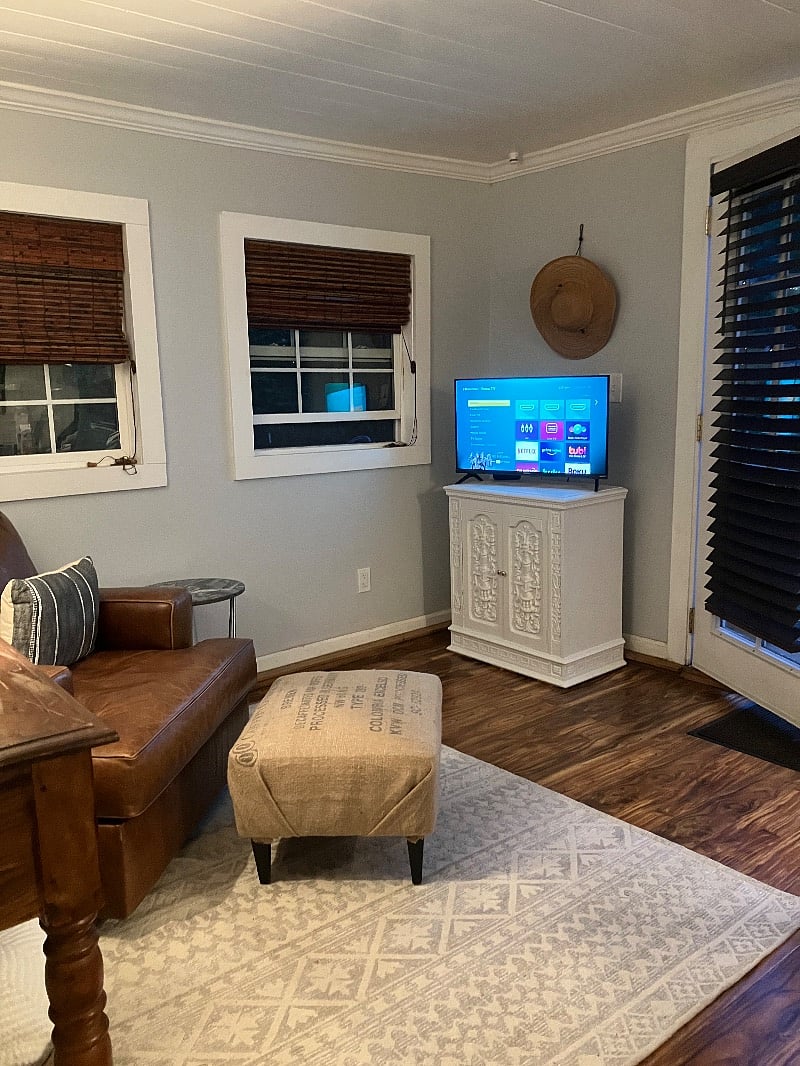 Roku TV ! (Have you seen Ted Lasso on Apple TV??)
We do have excellent Wi-Fi at the cottage.