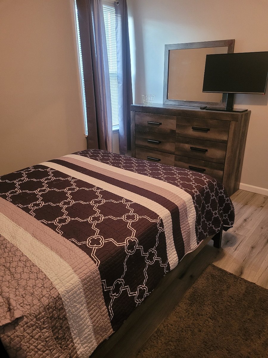 Furnished Finder property 377728_2 photo 3