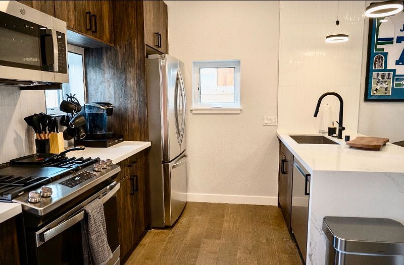Furnished Finder property 377746_1 photo 12