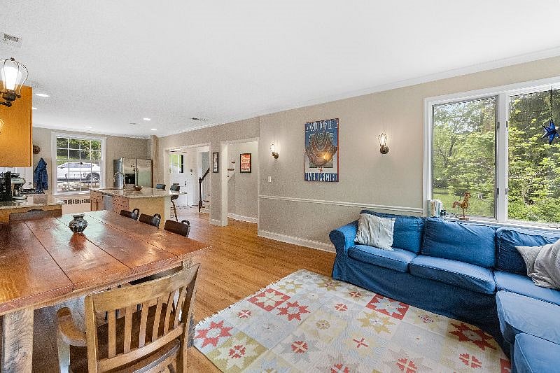 1st Floor - Family Room (off kitchen)