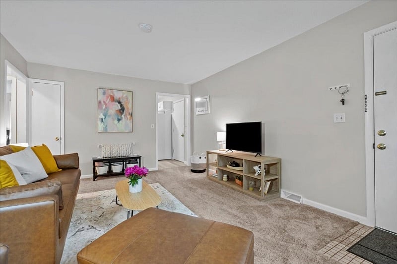 Furnished Finder property 377763_1 photo 4