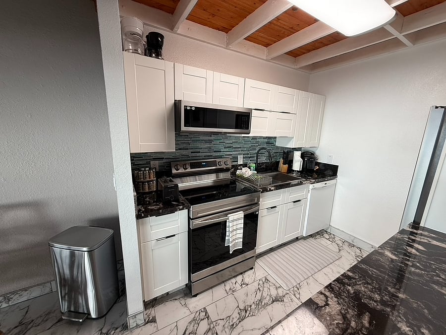 Furnished Finder property 377789_1 photo 23