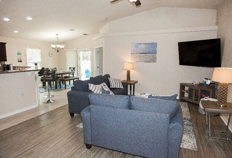 Furnished Finder property 377828_1 photo 11