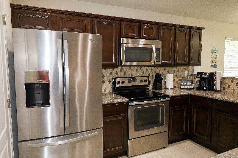 Furnished Finder property 377828_1 photo 25