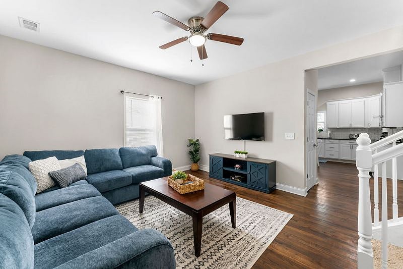 Furnished Finder property 377881_1 photo 11