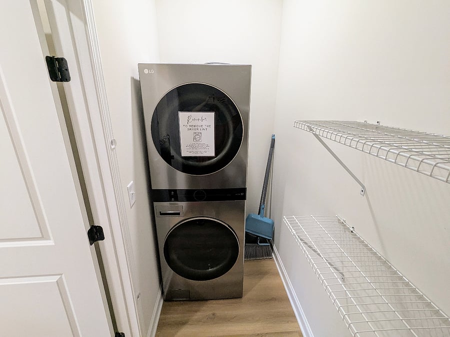 shared laundry for rooms to rent