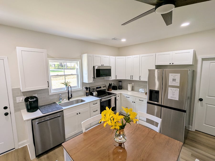 Furnished Finder property 377881_4 photo 4