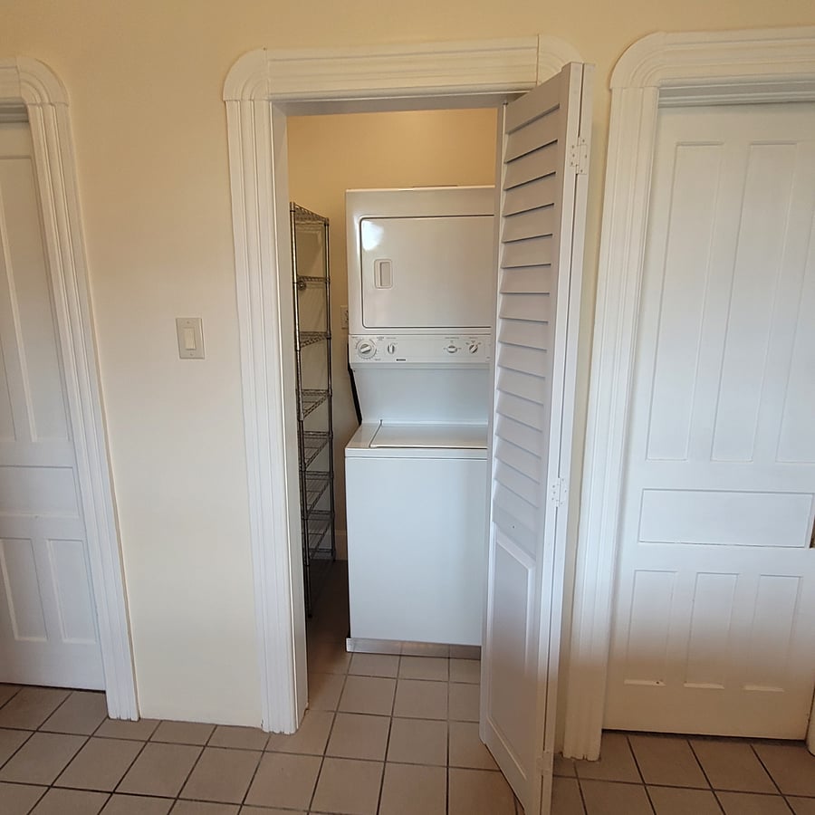 Furnished Finder property 377885_1 photo 12