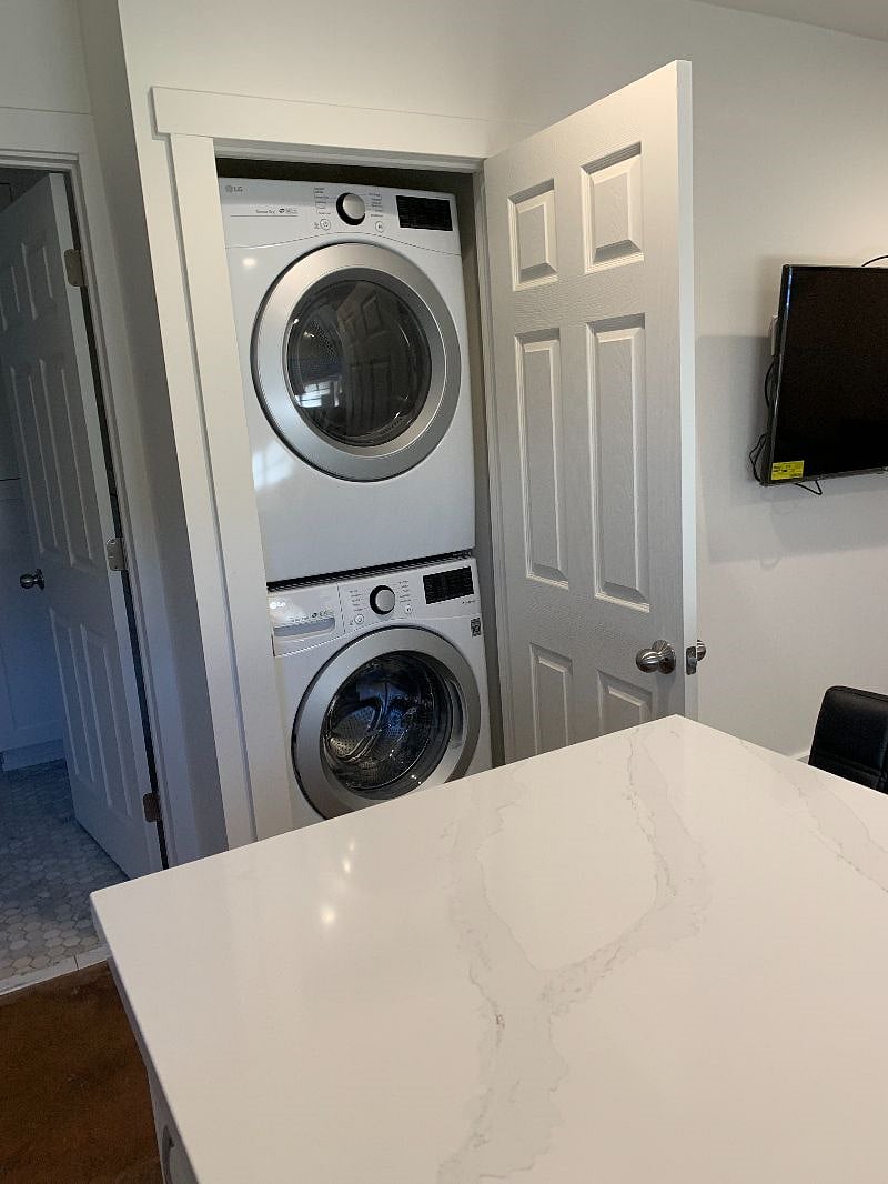 Furnished Finder property 377896_1 photo 17