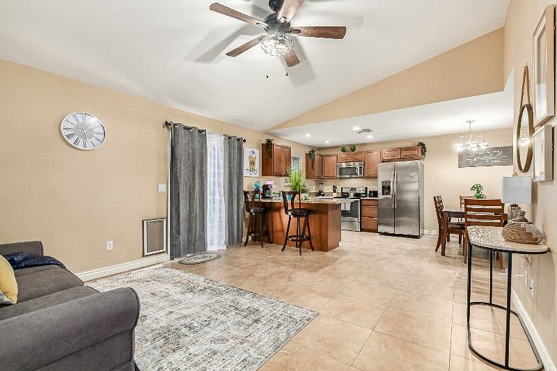 Furnished Finder property 377898_1 photo 14