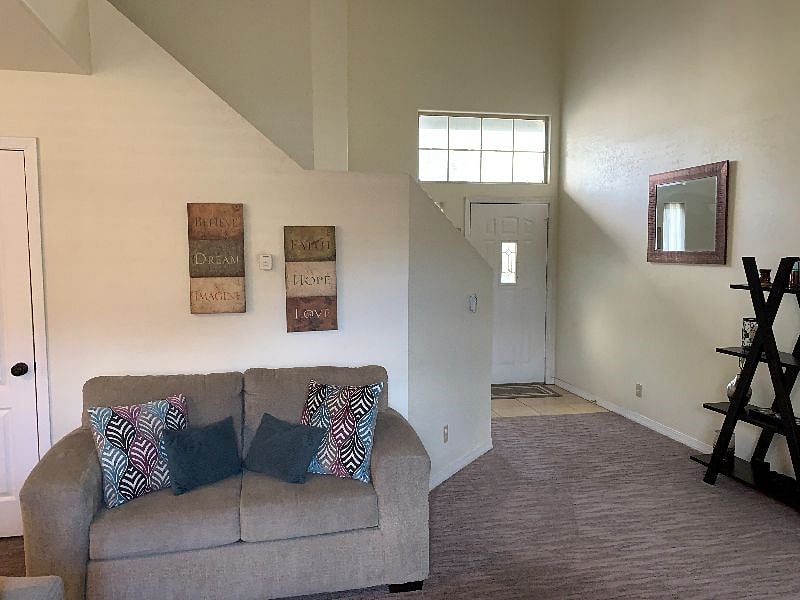 Furnished Finder property 377904_1 photo 3